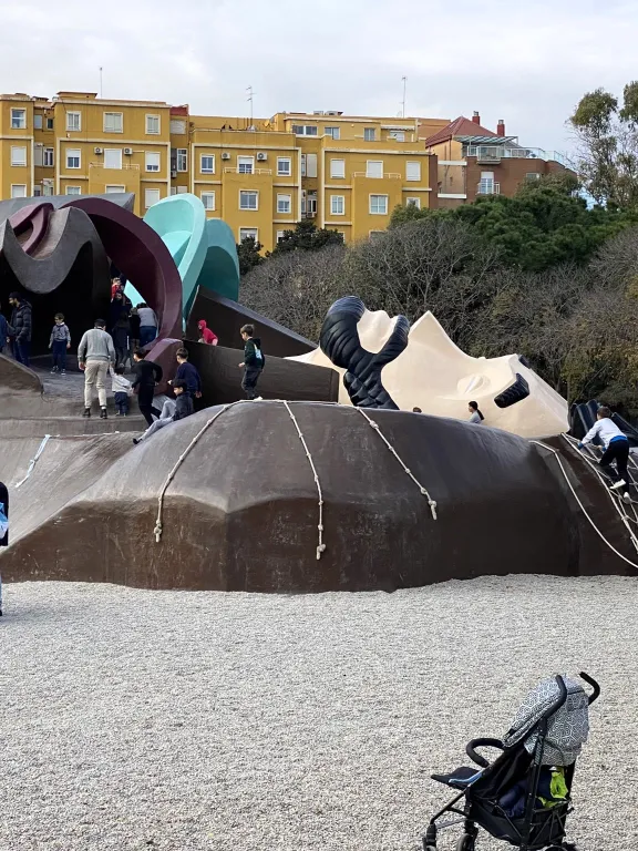 Statut de Gulliver dans le parc de la Turia